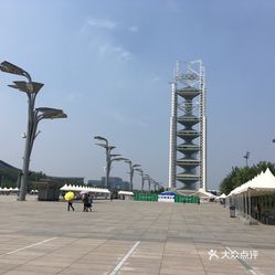 北京奥林匹克公园广场，城市中的绿洲与活力源泉